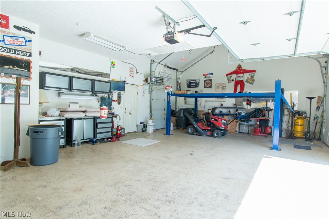 6433 Oberlin Road Amherst OH 44001
