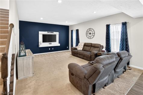 36283 Lands End Drive North Ridgeville OH 44039