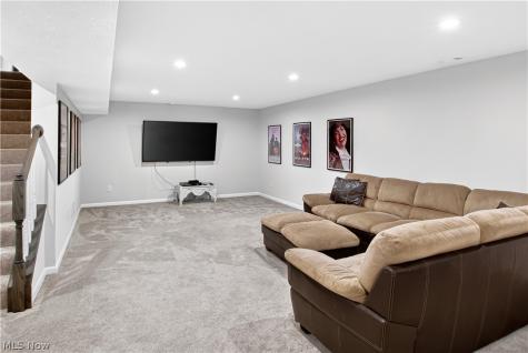 36283 Lands End Drive North Ridgeville OH 44039