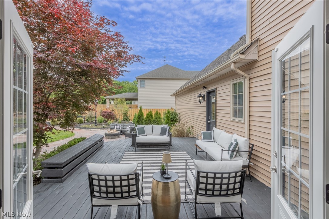 74 Oak Tree Canfield OH 44406