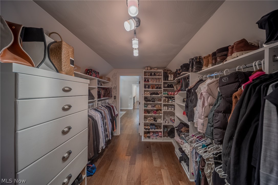 74 Oak Tree Canfield OH 44406