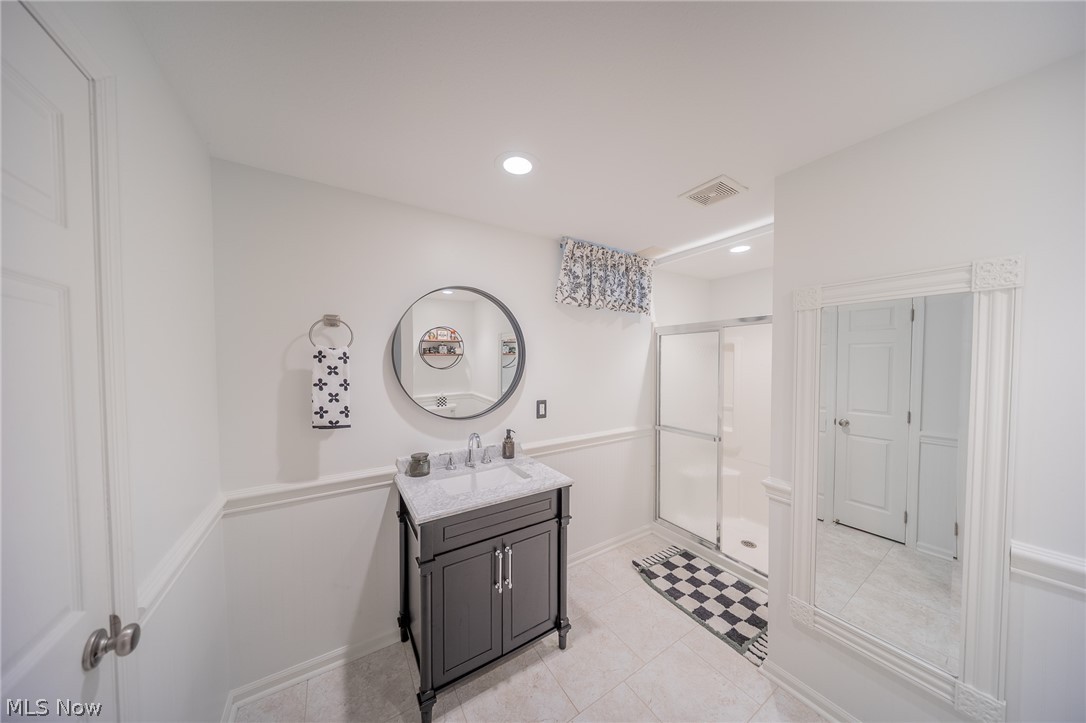 74 Oak Tree Canfield OH 44406