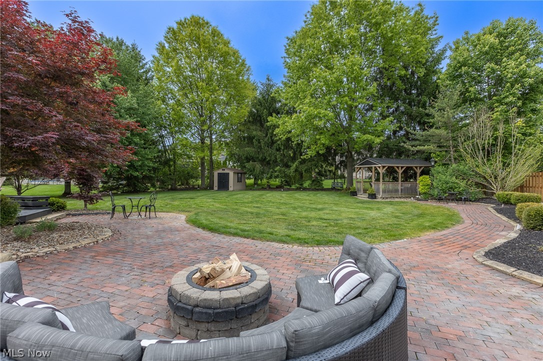 74 Oak Tree Canfield OH 44406