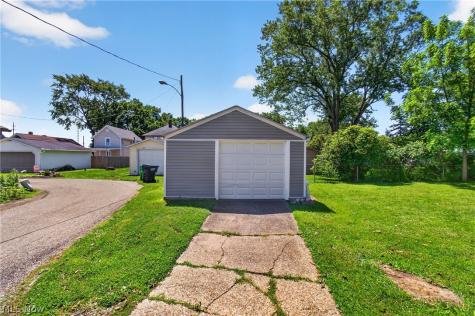 1303 Tremont Avenue SW Massillon OH 44647