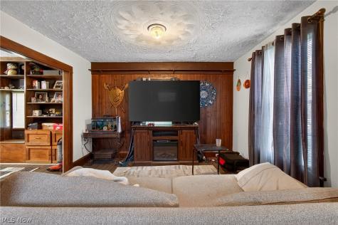 1303 Tremont Avenue SW Massillon OH 44647