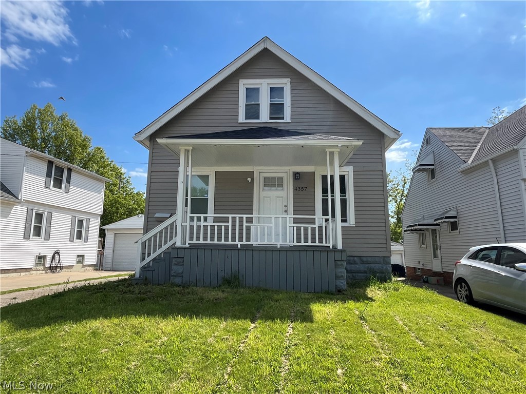 4357 W 52nd Street Cleveland OH 44144