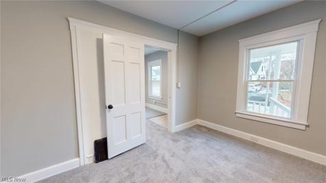 4357 W 52nd Street Cleveland OH 44144
