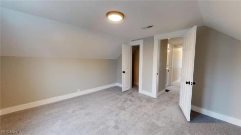 4357 W 52nd Street Cleveland OH 44144