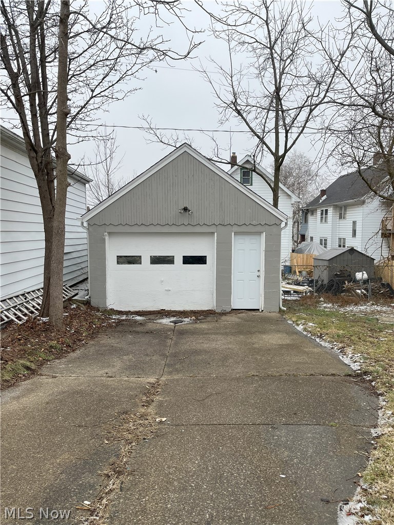 4357 W 52nd Street Cleveland OH 44144