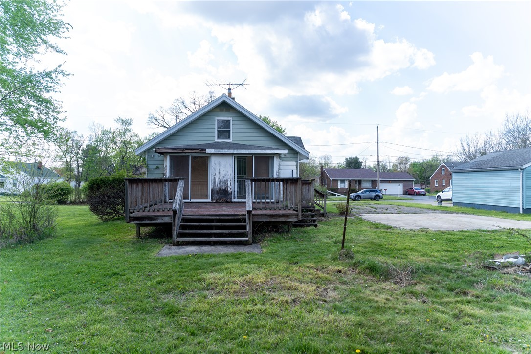 557 Sunshine Avenue Youngstown OH 44505