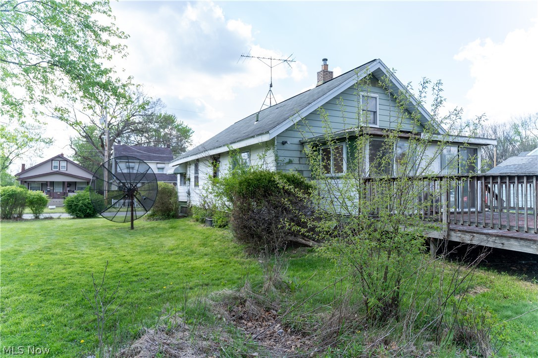 557 Sunshine Avenue Youngstown OH 44505