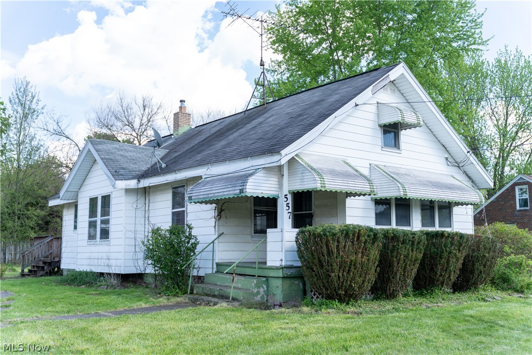 557 Sunshine Avenue Youngstown OH 44505