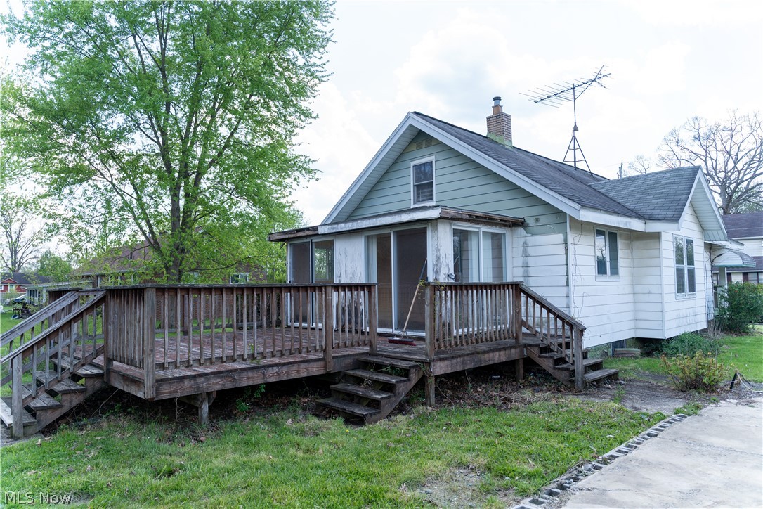 557 Sunshine Avenue Youngstown OH 44505