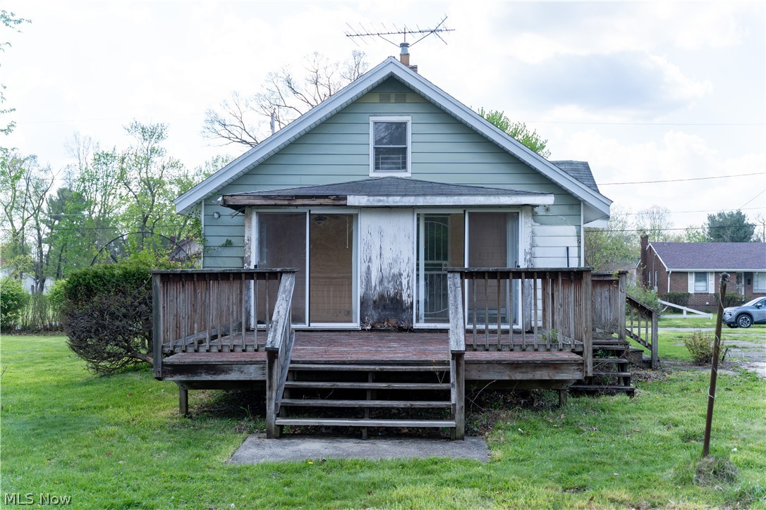 557 Sunshine Avenue Youngstown OH 44505