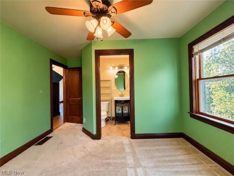 2368 Congo Street Akron OH 44305