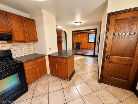 2368 Congo Street Akron OH 44305