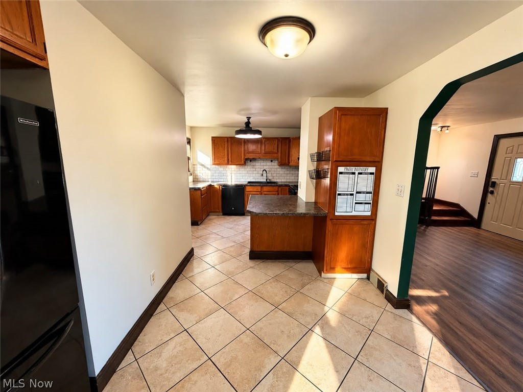 2368 Congo Street Akron OH 44305