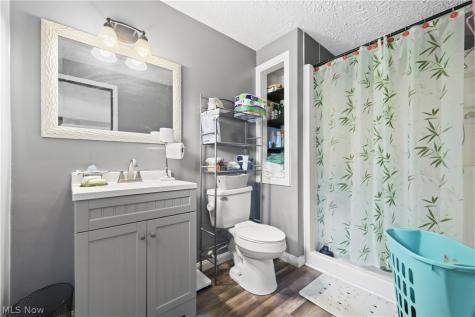 1761 May Road Mogadore OH 44260