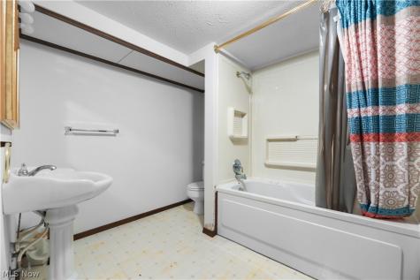 1761 May Road Mogadore OH 44260