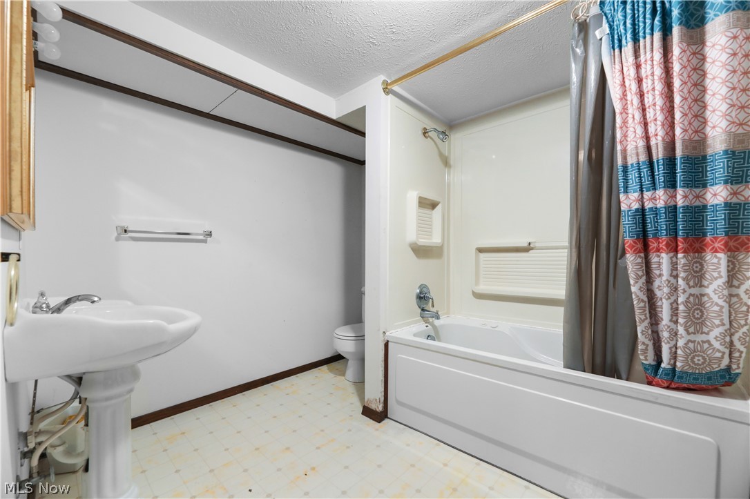 1761 May Road Mogadore OH 44260