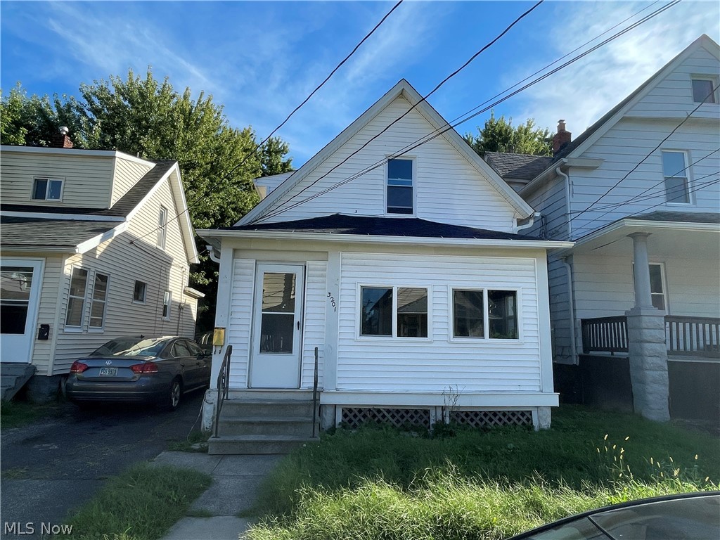 3201 Saratoga Avenue Cleveland OH 44109