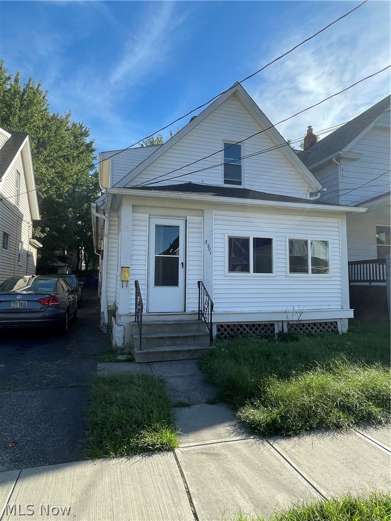 3201 Saratoga Avenue Cleveland OH 44109