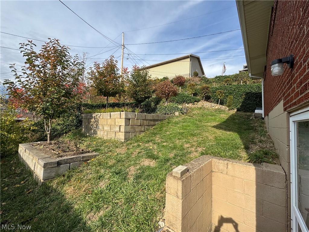 4 Walnut Avenue Bridgeport OH 43912