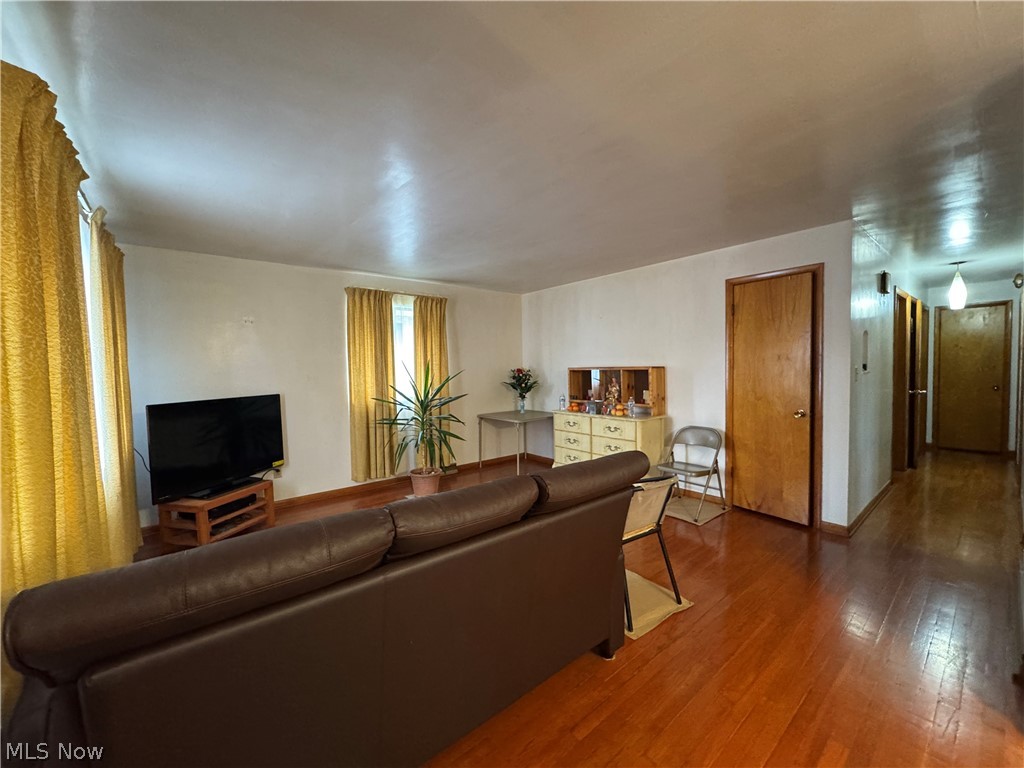 4 Walnut Avenue Bridgeport OH 43912