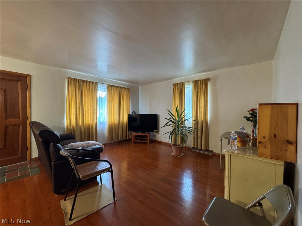 4 Walnut Avenue Bridgeport OH 43912
