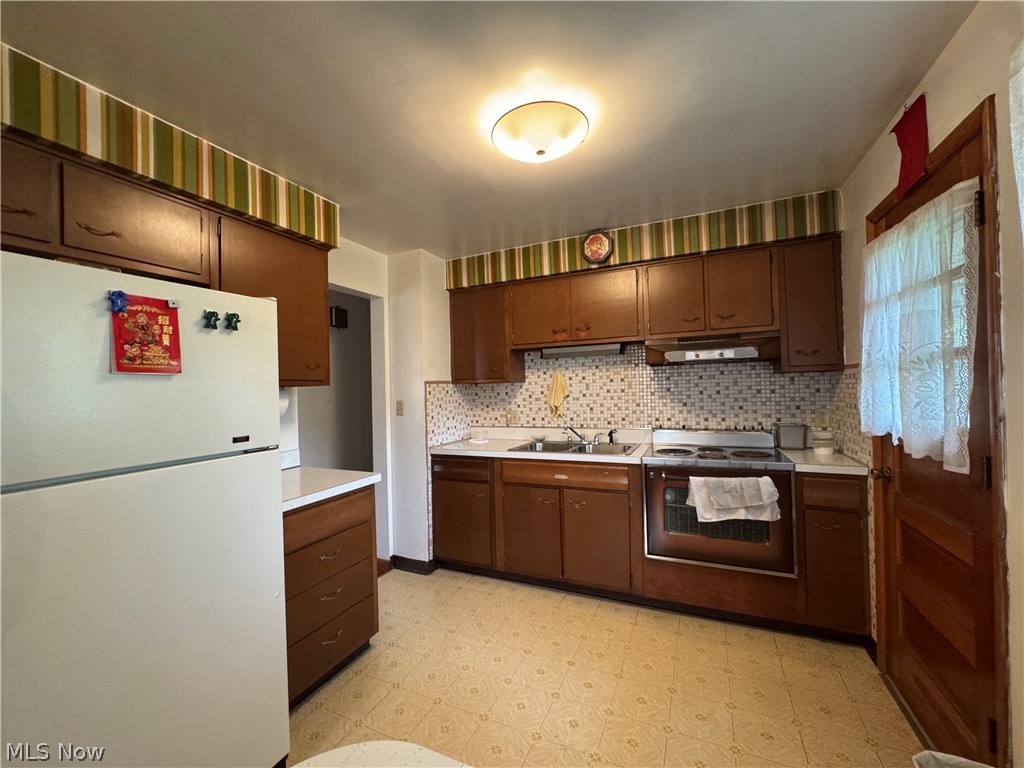 4 Walnut Avenue Bridgeport OH 43912