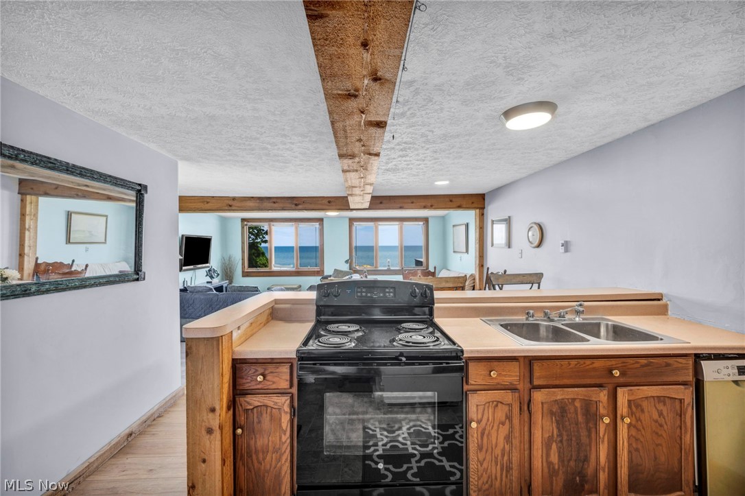 15 Lake Hurst Drive Ashtabula OH 44004