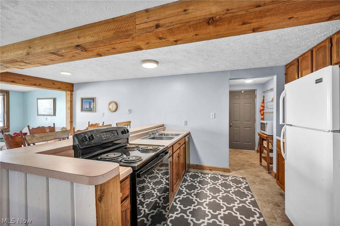 15 Lake Hurst Drive Ashtabula OH 44004