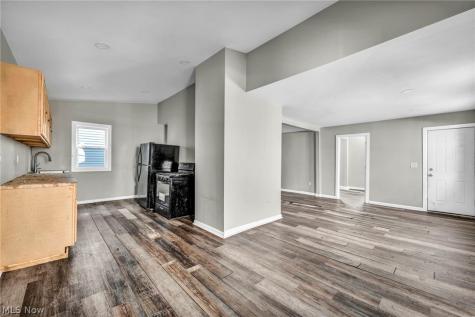 6900 Lawn Avenue Cleveland OH 44102