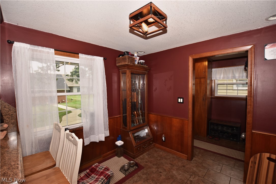 825 4th Street SW New Philadelphia OH 44663