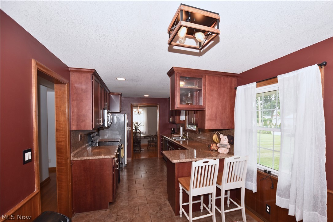 825 4th Street SW New Philadelphia OH 44663