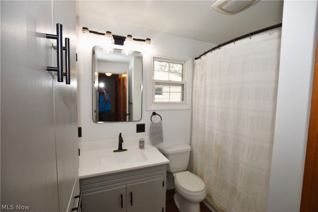 825 4th Street SW New Philadelphia OH 44663