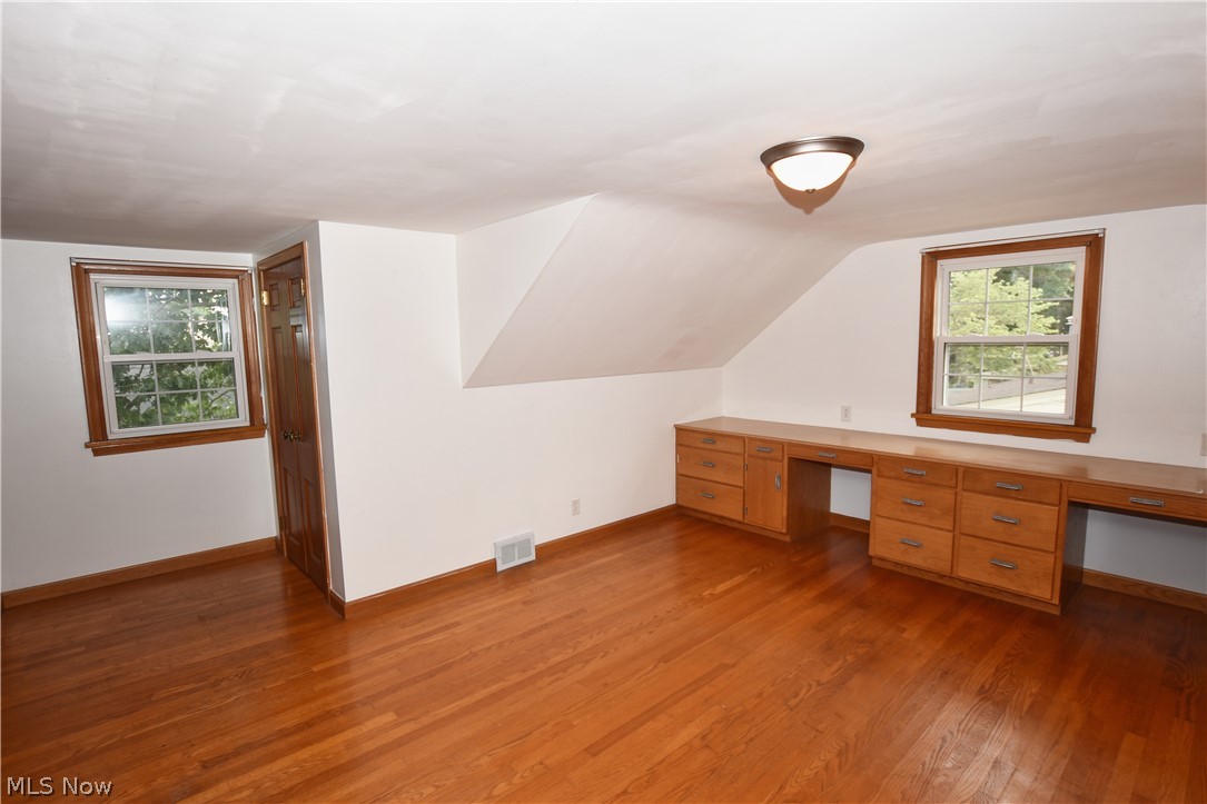 825 4th Street SW New Philadelphia OH 44663