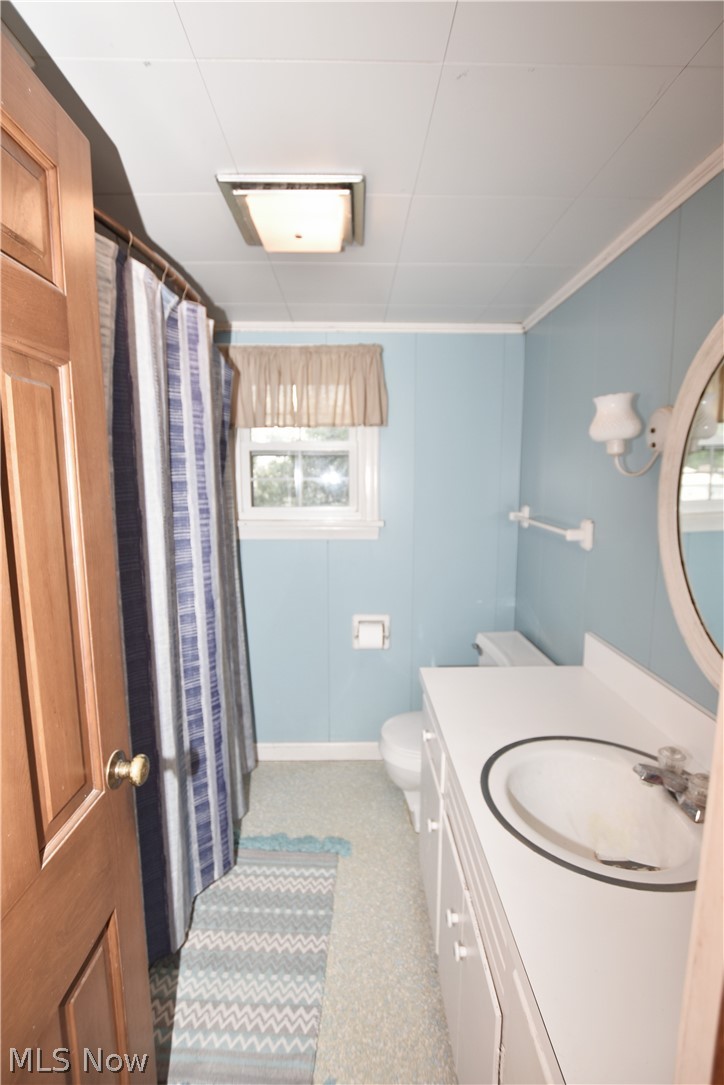 825 4th Street SW New Philadelphia OH 44663
