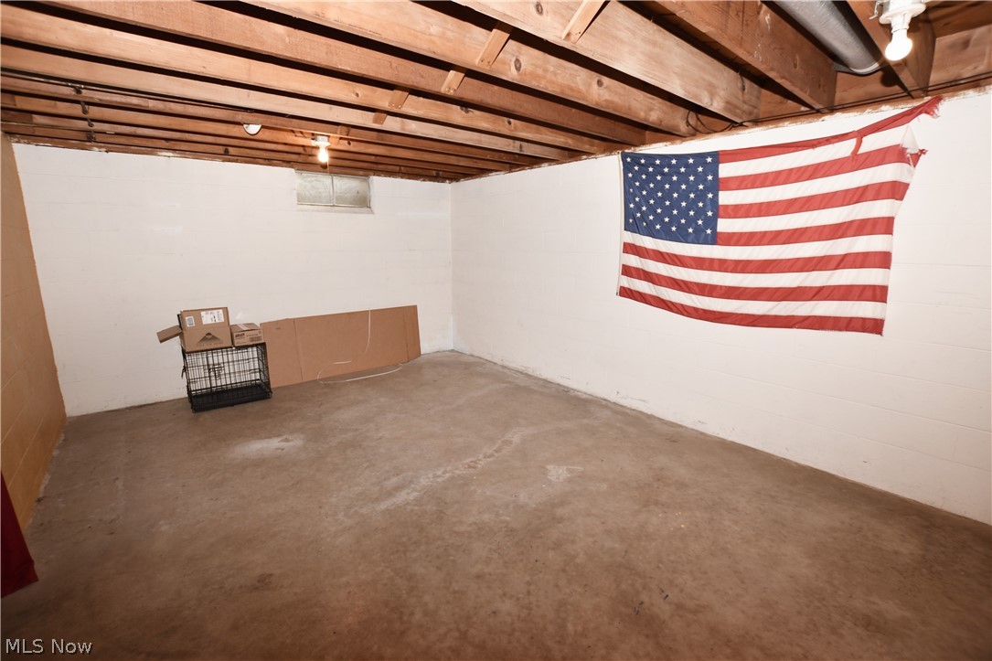 825 4th Street SW New Philadelphia OH 44663