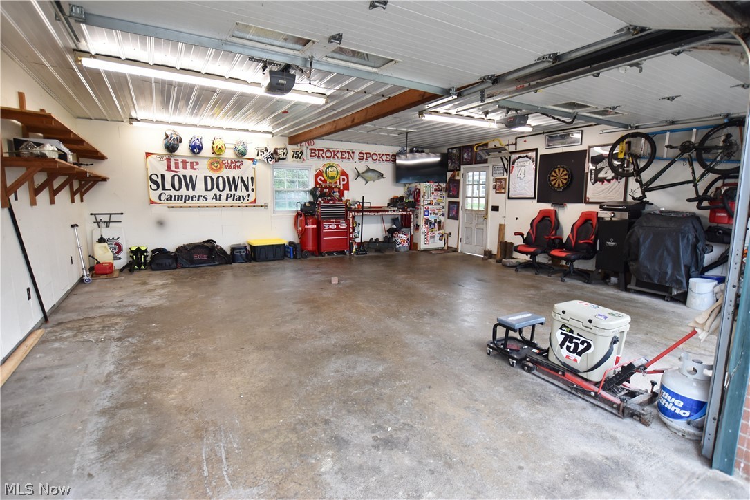 825 4th Street SW New Philadelphia OH 44663