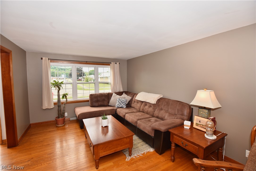 825 4th Street SW New Philadelphia OH 44663