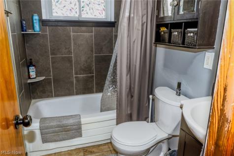 4202 Holl Avenue Sheffield Lake OH 44054
