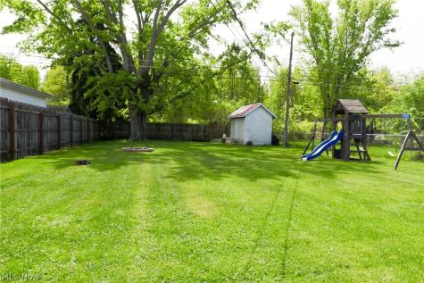 4202 Holl Avenue Sheffield Lake OH 44054