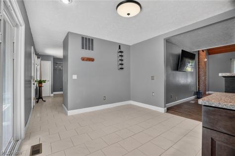 1104 Westfield Circle Painesville OH 44077