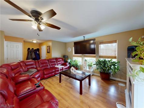 2147 Tucks Track Drive Cleveland OH 44102