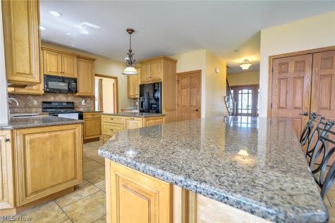 7081 Ruby Court Youngstown OH 44515