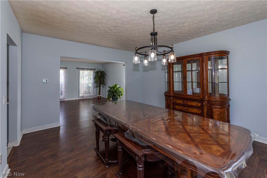 1273 Muchney Circle Akron OH 44312