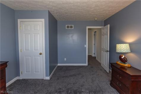 1273 Muchney Circle Akron OH 44312