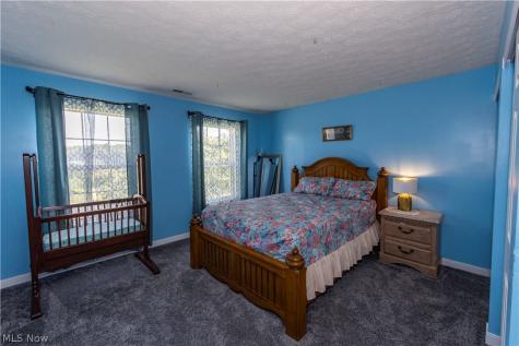 1273 Muchney Circle Akron OH 44312