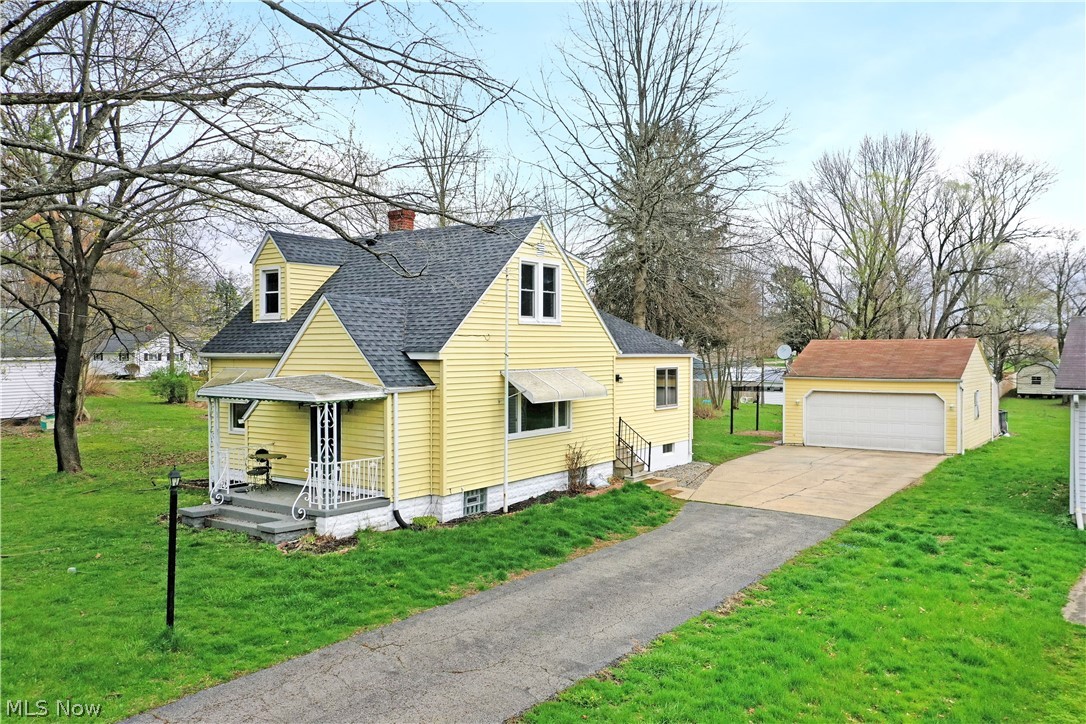 4890 Myrtle Avenue NW Warren OH 44483